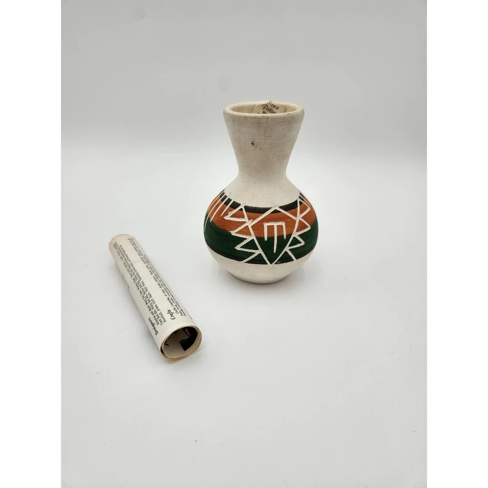 Signed Vintage Sioux Native American Pottery Vase with paper insert